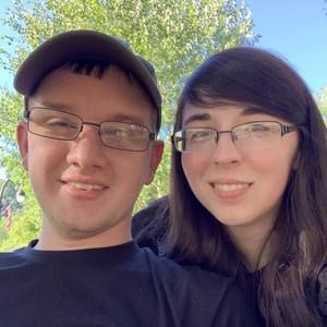 Meet your Posher, Dakota